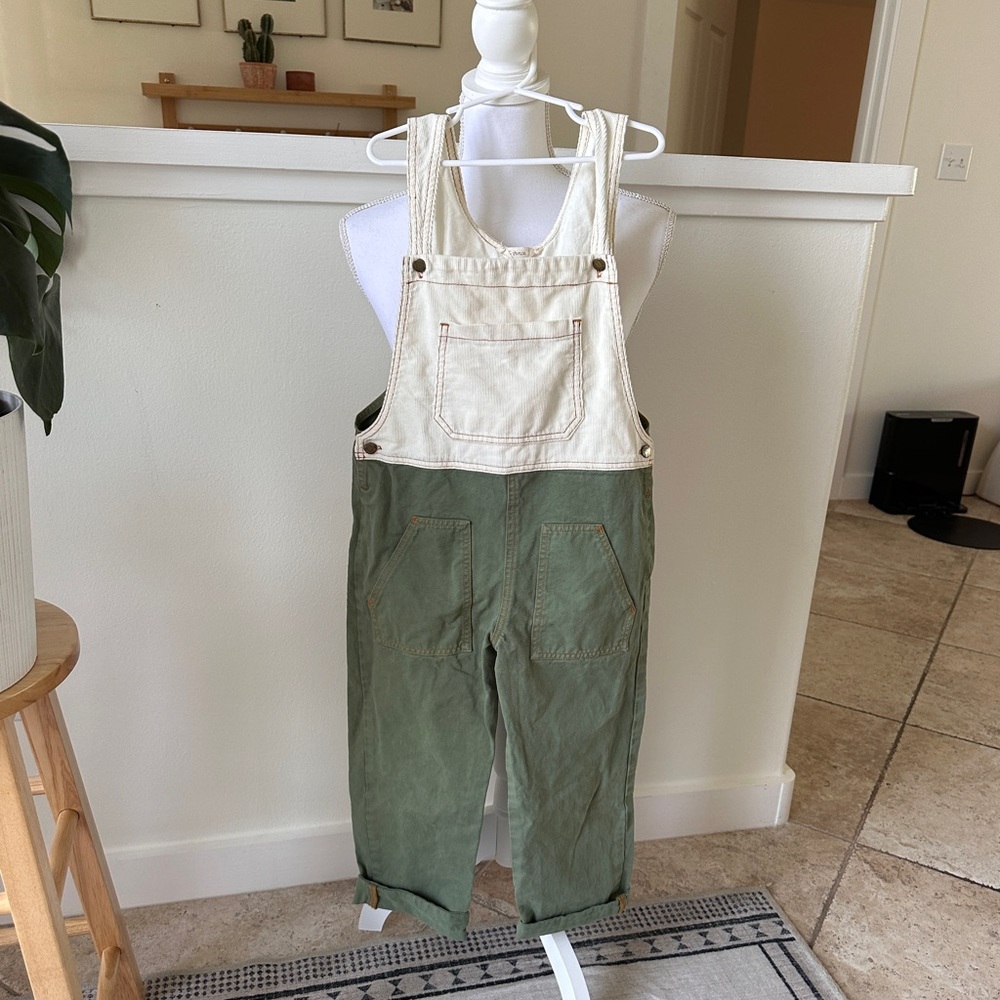 Fin and Vince overalls schoolhouse green size 8/9 EUC
